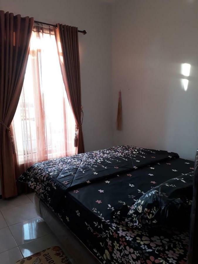 Villa Puncak Garuda A5 Бату Екстериор снимка