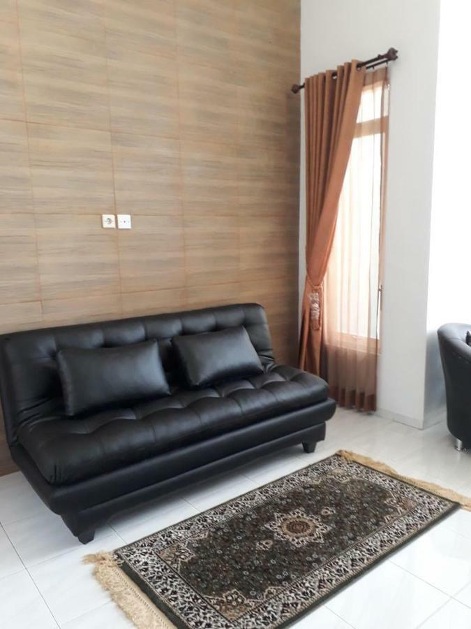 Villa Puncak Garuda A5 Бату Екстериор снимка
